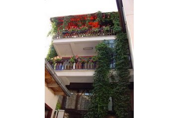 Macedonia Privát Ohrid, Exterior